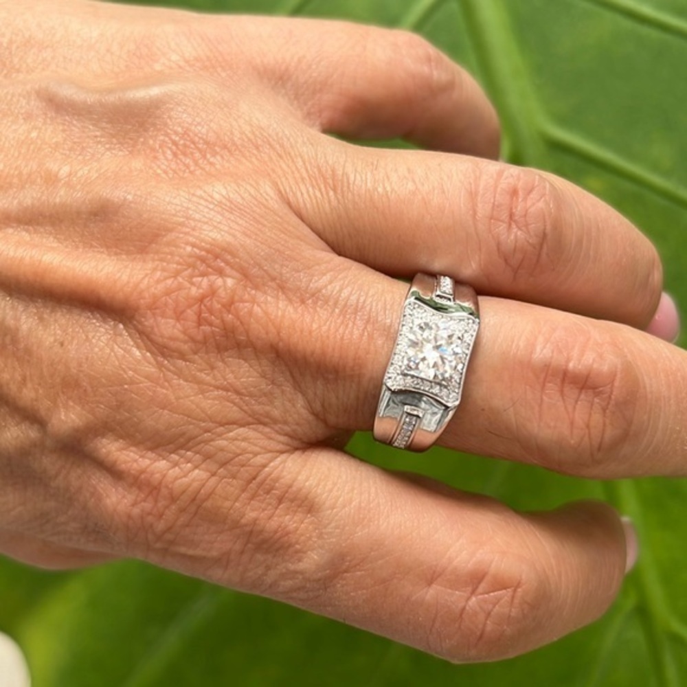 7mm Wedding Ring with 1ct Round moissanite center stone size 9 10 11 12 13